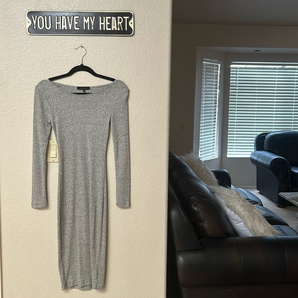 Adorable dress that you can wear for any occasion… stretchy fabric